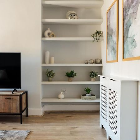 Apartmán Stunning & Stylish 2 Bed Flat In West Londýn Exteriér fotografie
