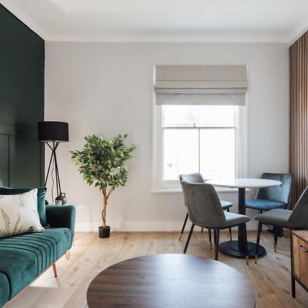 Apartmán Stunning & Stylish 2 Bed Flat In West Londýn Exteriér fotografie