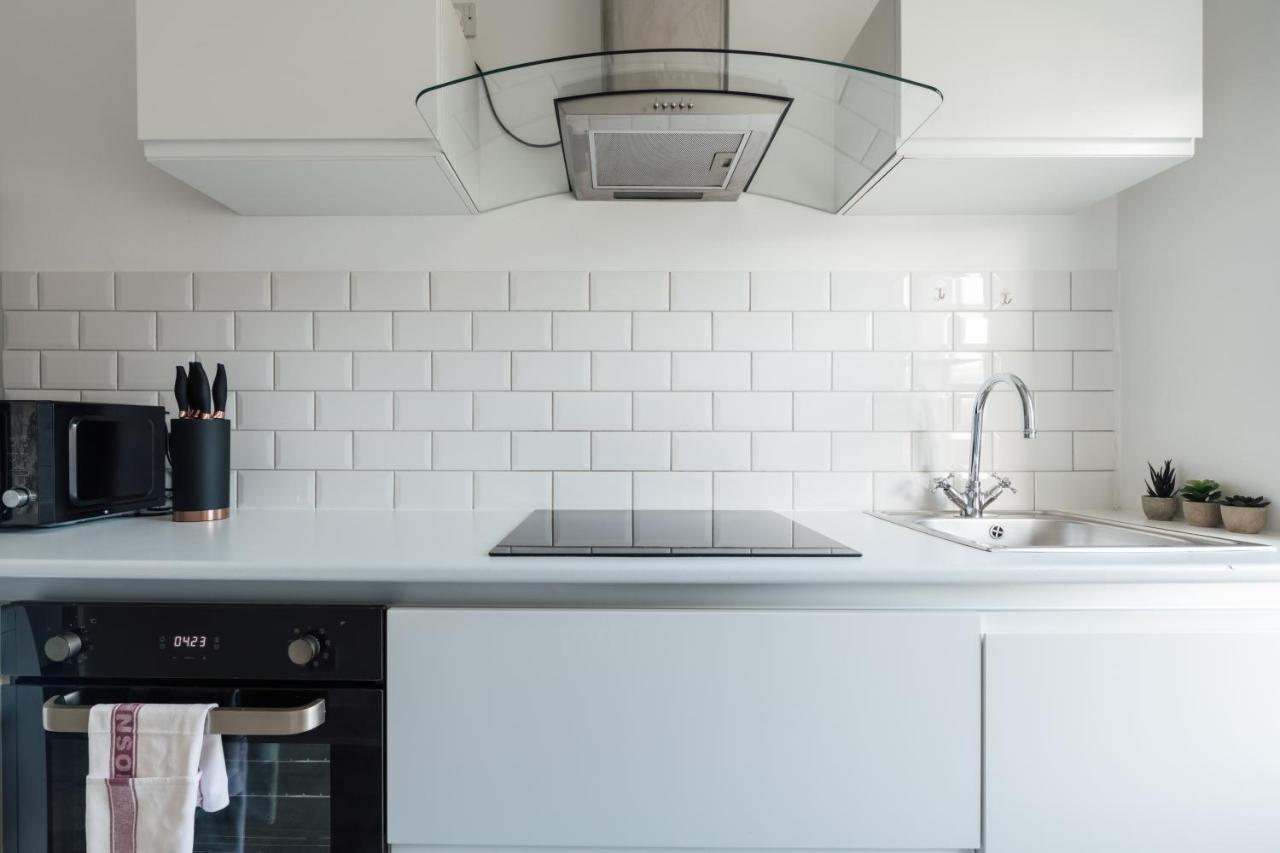 Apartmán Stunning & Stylish 2 Bed Flat In West Londýn Exteriér fotografie