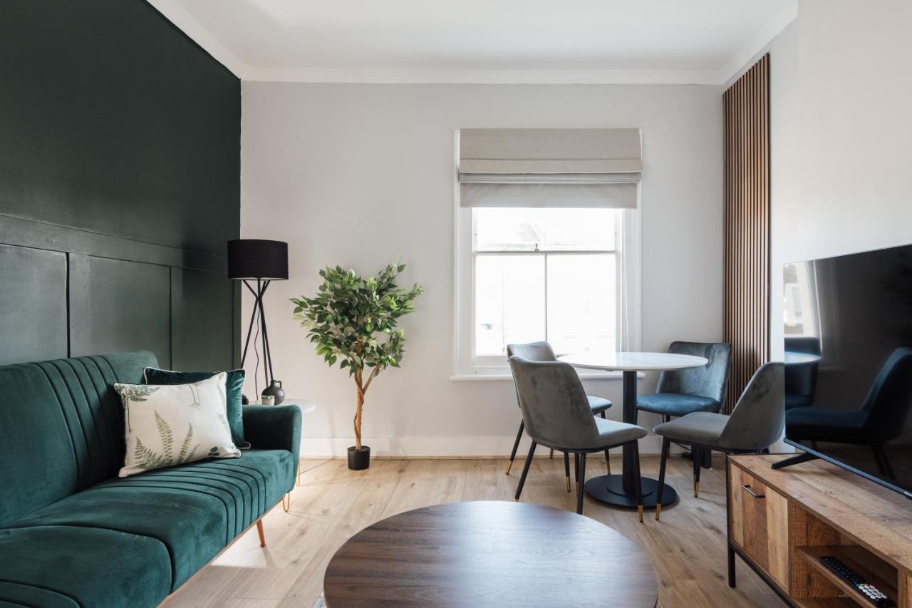 Apartmán Stunning & Stylish 2 Bed Flat In West Londýn Exteriér fotografie